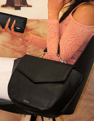 Fino BK-127+1812-765 Faux Leather Trapeze Handbag with Purse Set