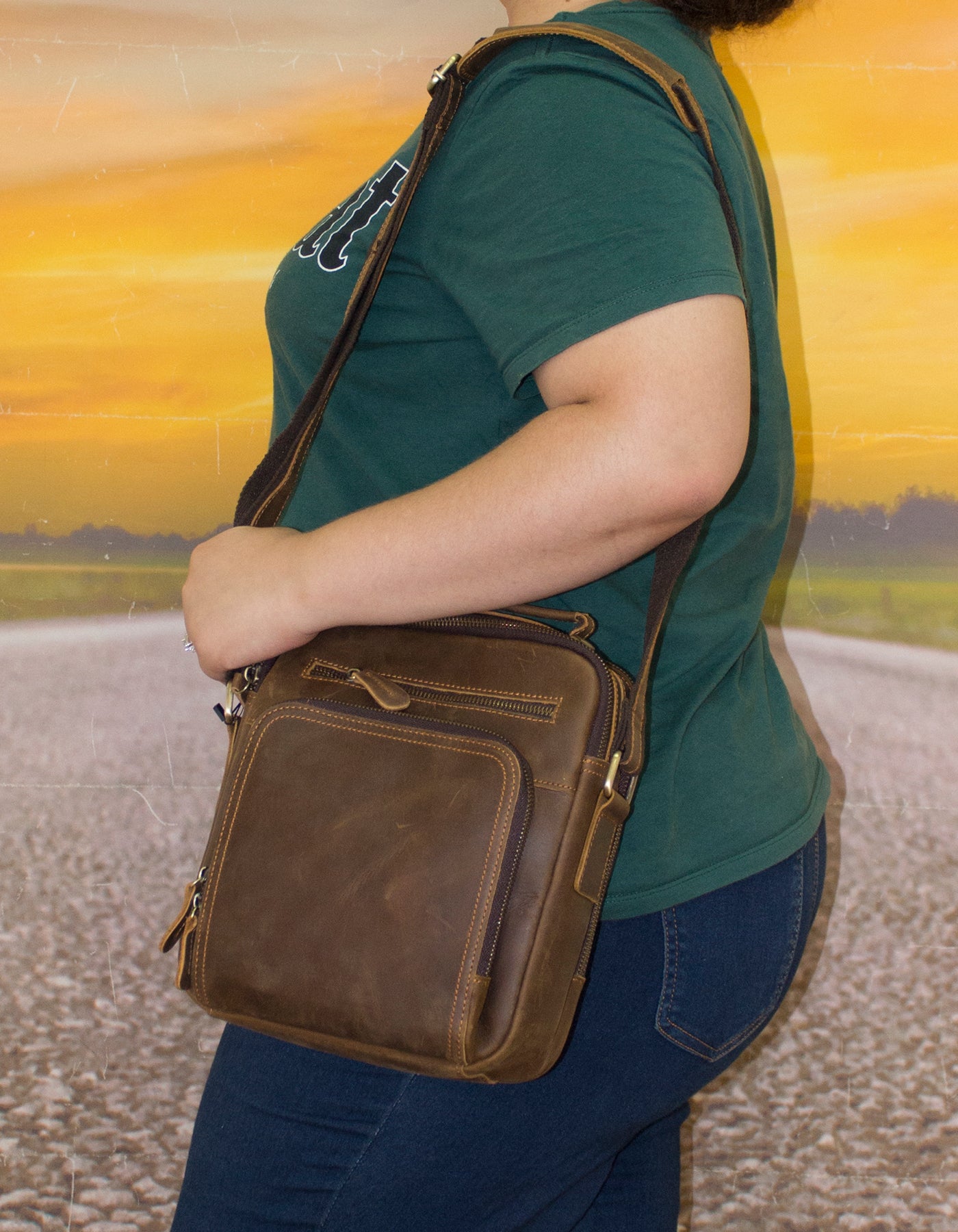 Fino 5207-A Unisex Full Grain Genuine Leather Crossbody/ Sling Bag