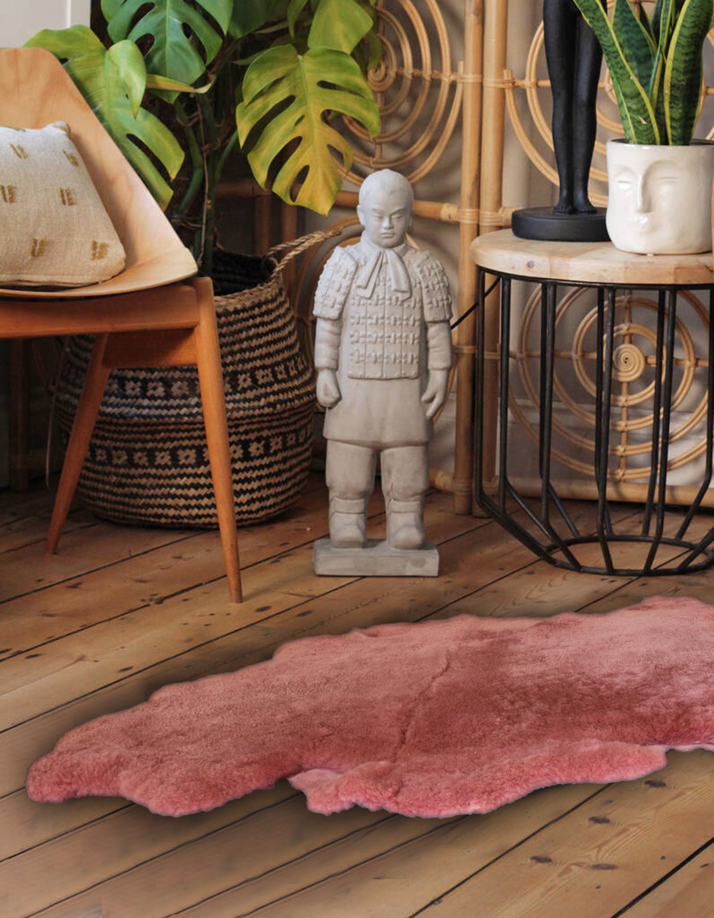 Luvsa AMT-224 100% Natural AAA Grade African Merino Sheep Skin Rug - Rose Pink