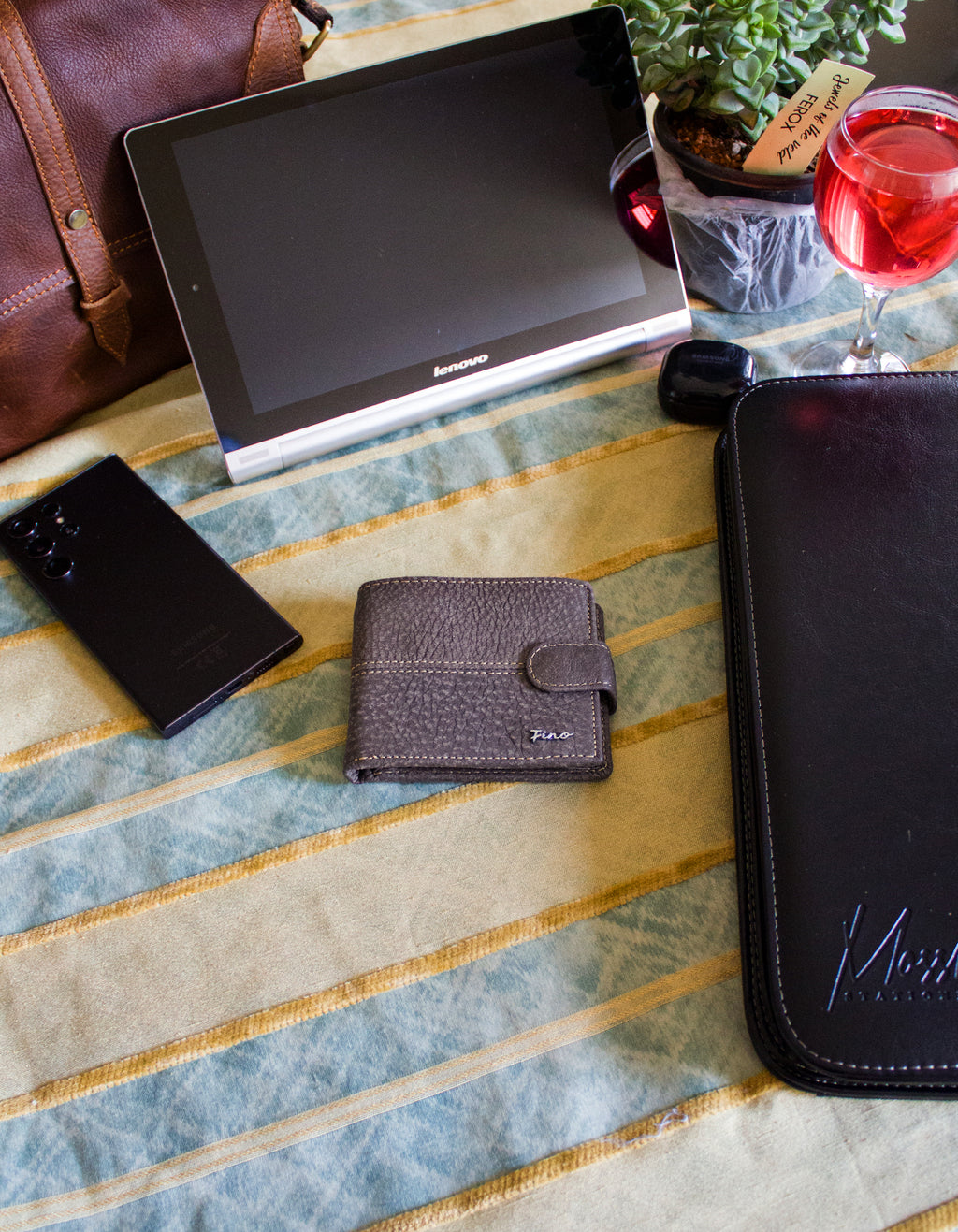Fino DWS-805S Genuine Leather Wallet with SD Card Holder & Box - Dark Coffee
