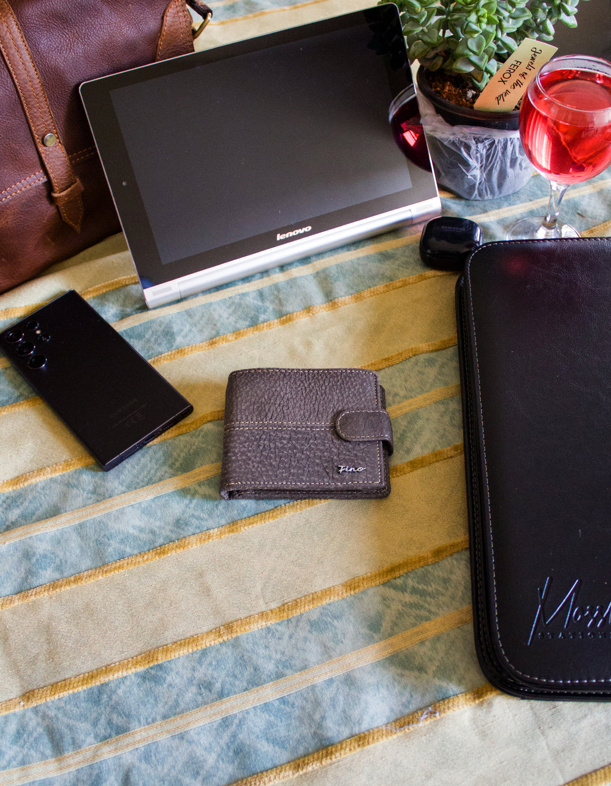 Fino DWS-805S Genuine Leather Wallet with SD Card Holder & Box - Dark Coffee