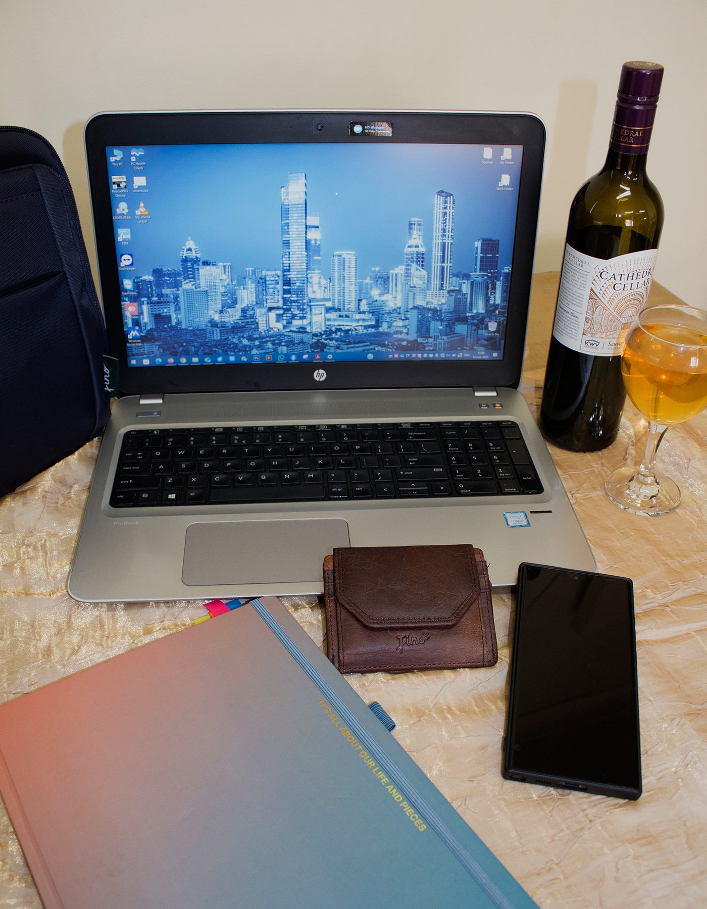 Fino DWS-830R Genuine Leather RFID Blocking Card Holder Wallet with Box