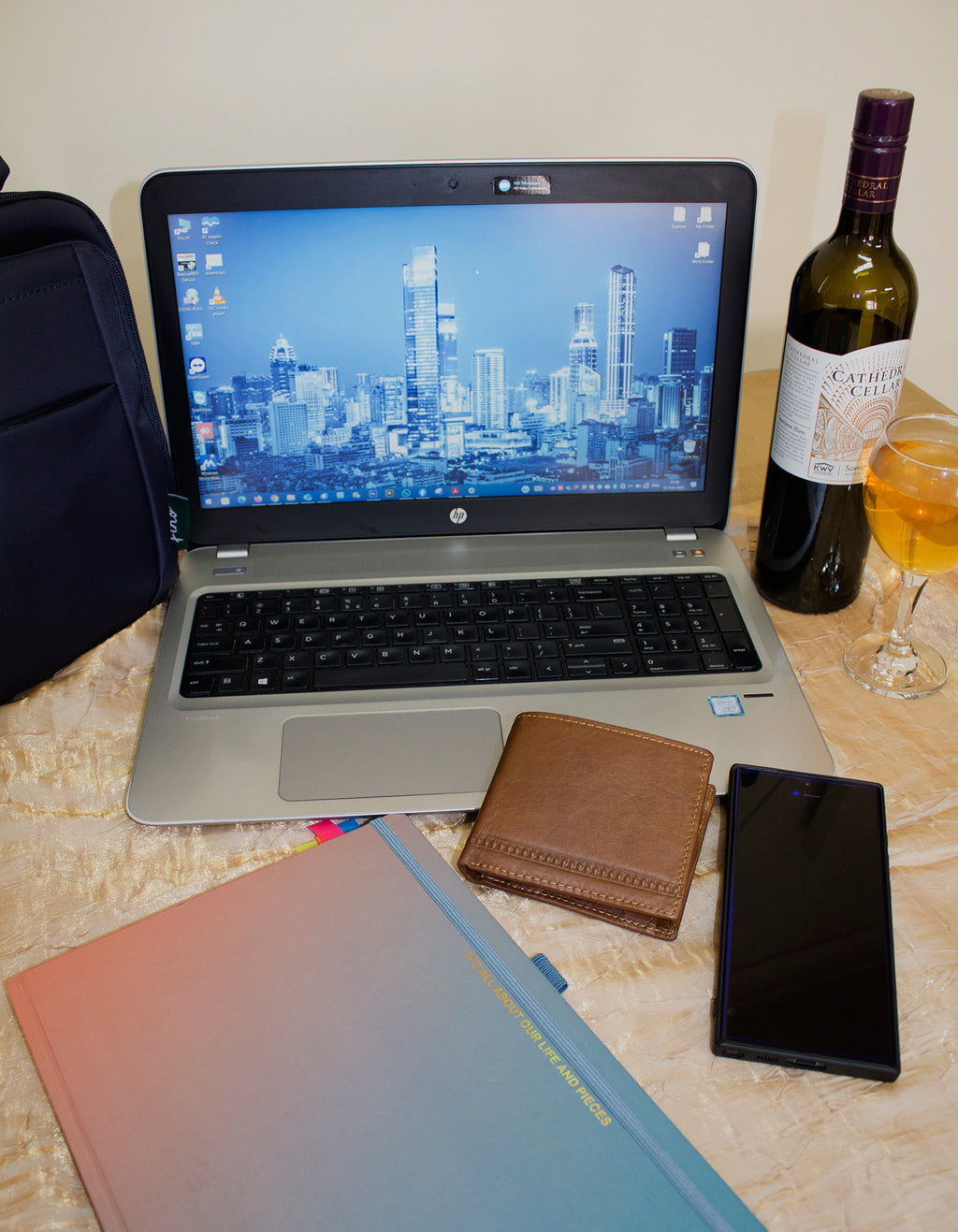 Fino DWS-831R Genuine Leather Bifold Card Holder RFID Wallet with Box