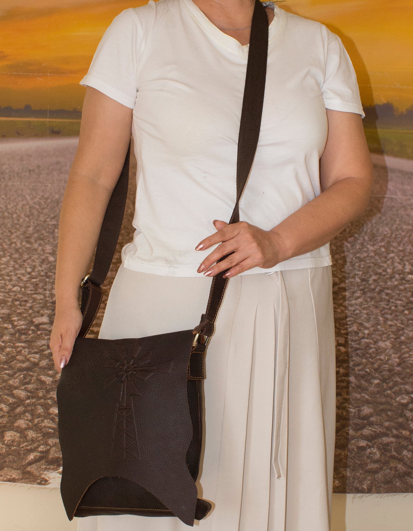 Deluxell GSX-101 Unisex Full Grain Genuine Leather Windmill Sling Bag