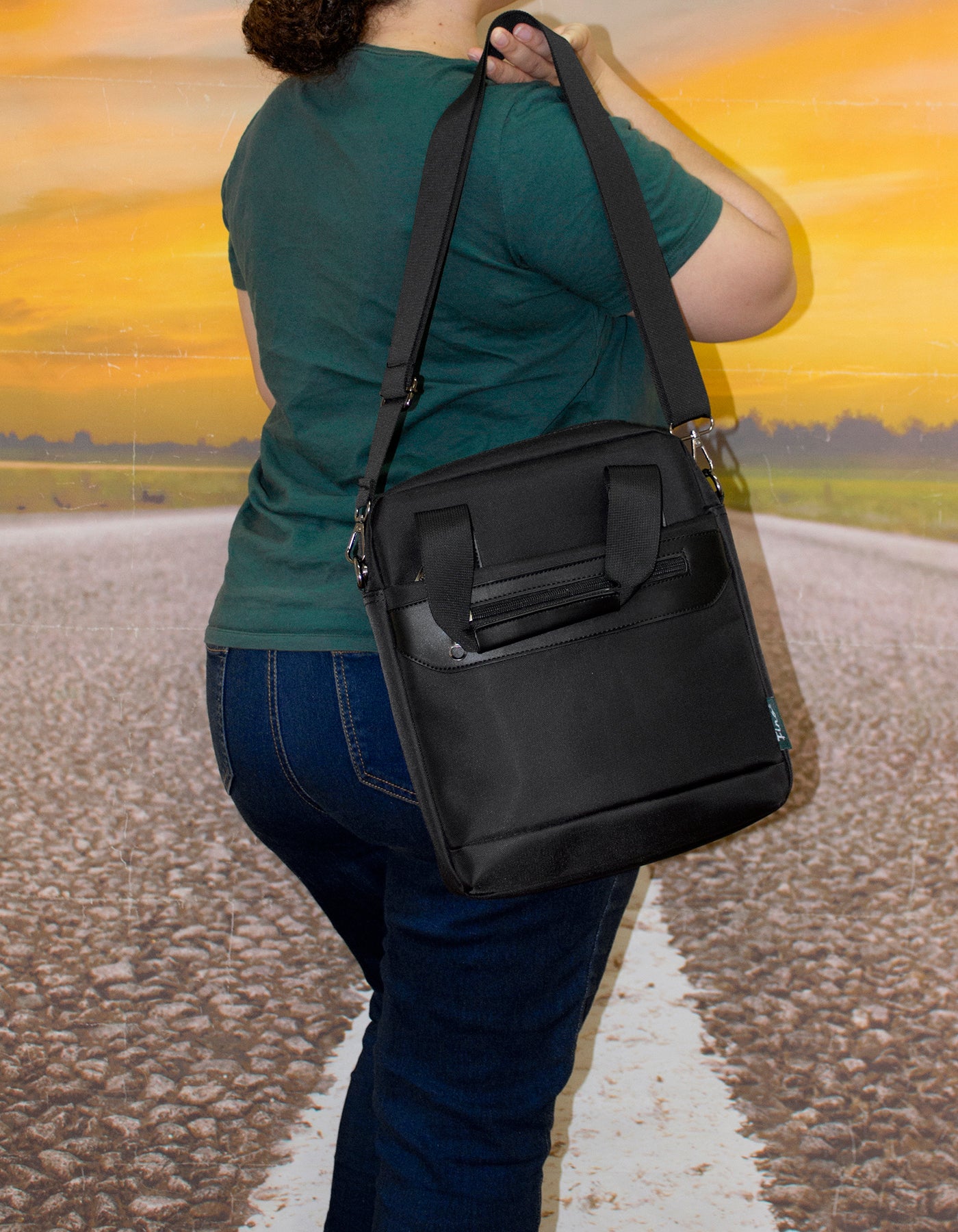 Fino HY-1228 Unisex Water-Resistant Nylon Shoulder/ Crossbody Bag