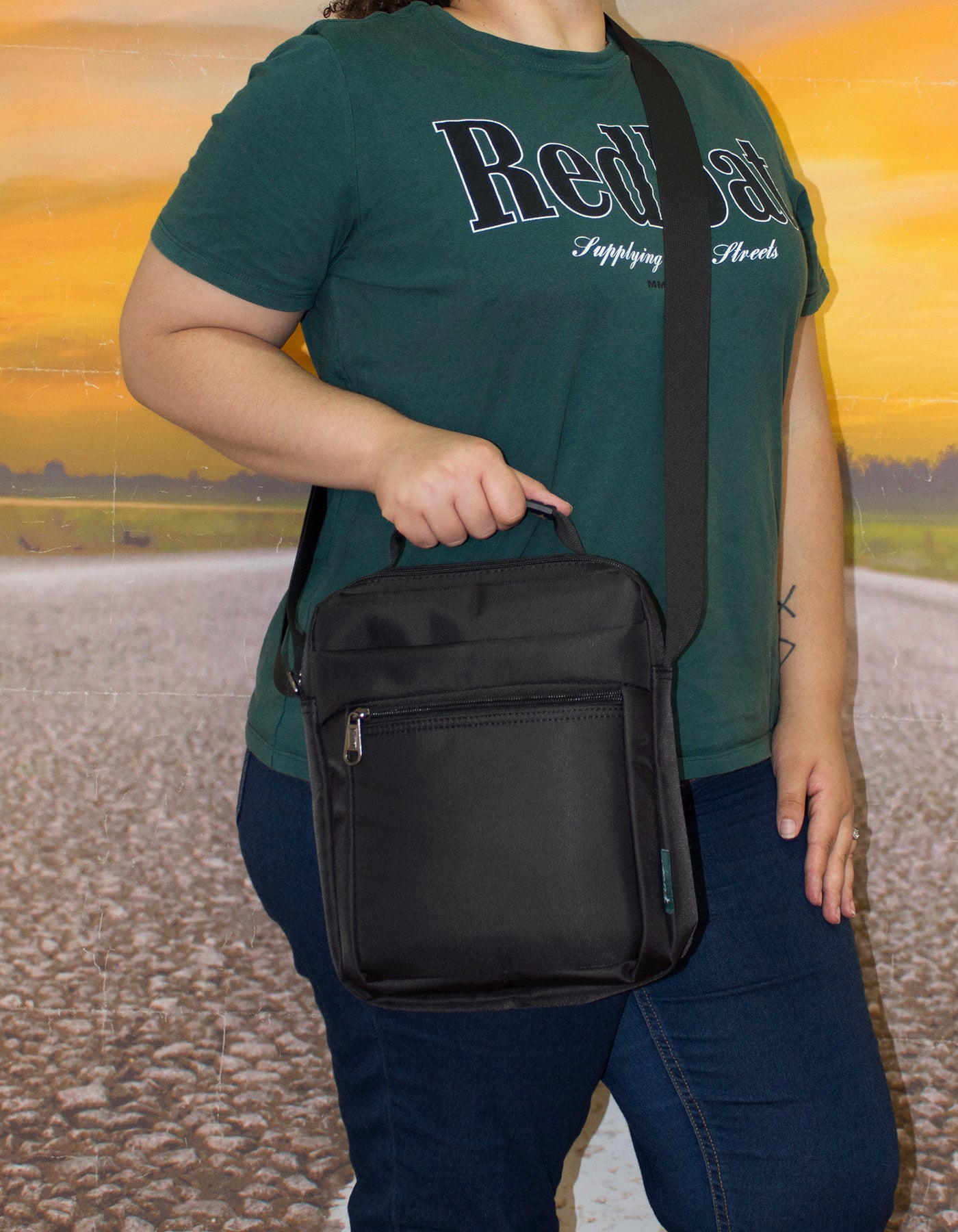 Fino HY-1280 Water-Resistant Unisex Nylon Shoulder/ Crossbody Bag