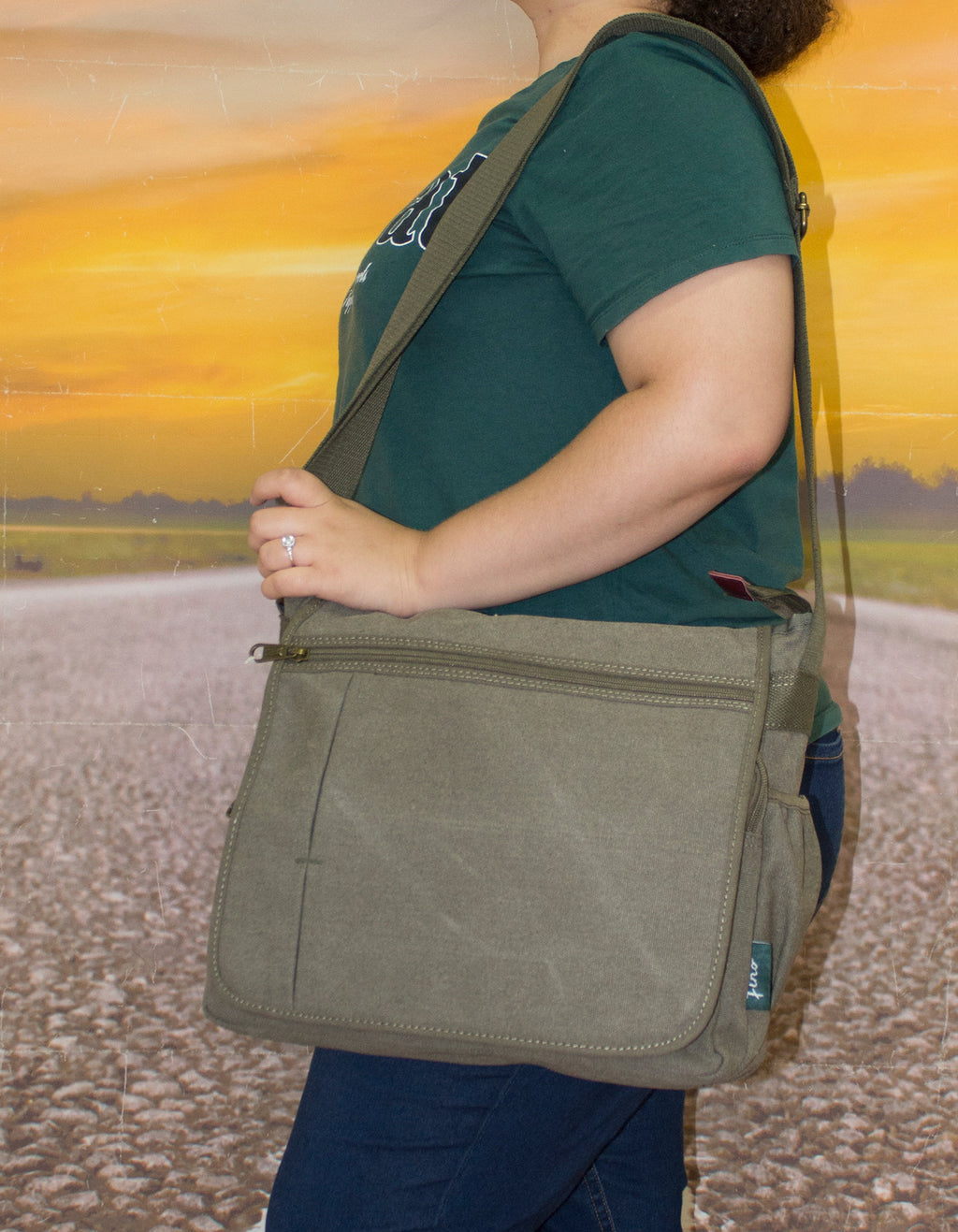 Fino HY-8815 Unisex Vintage Canvas 14" Laptop Messenger Crossbody Bag