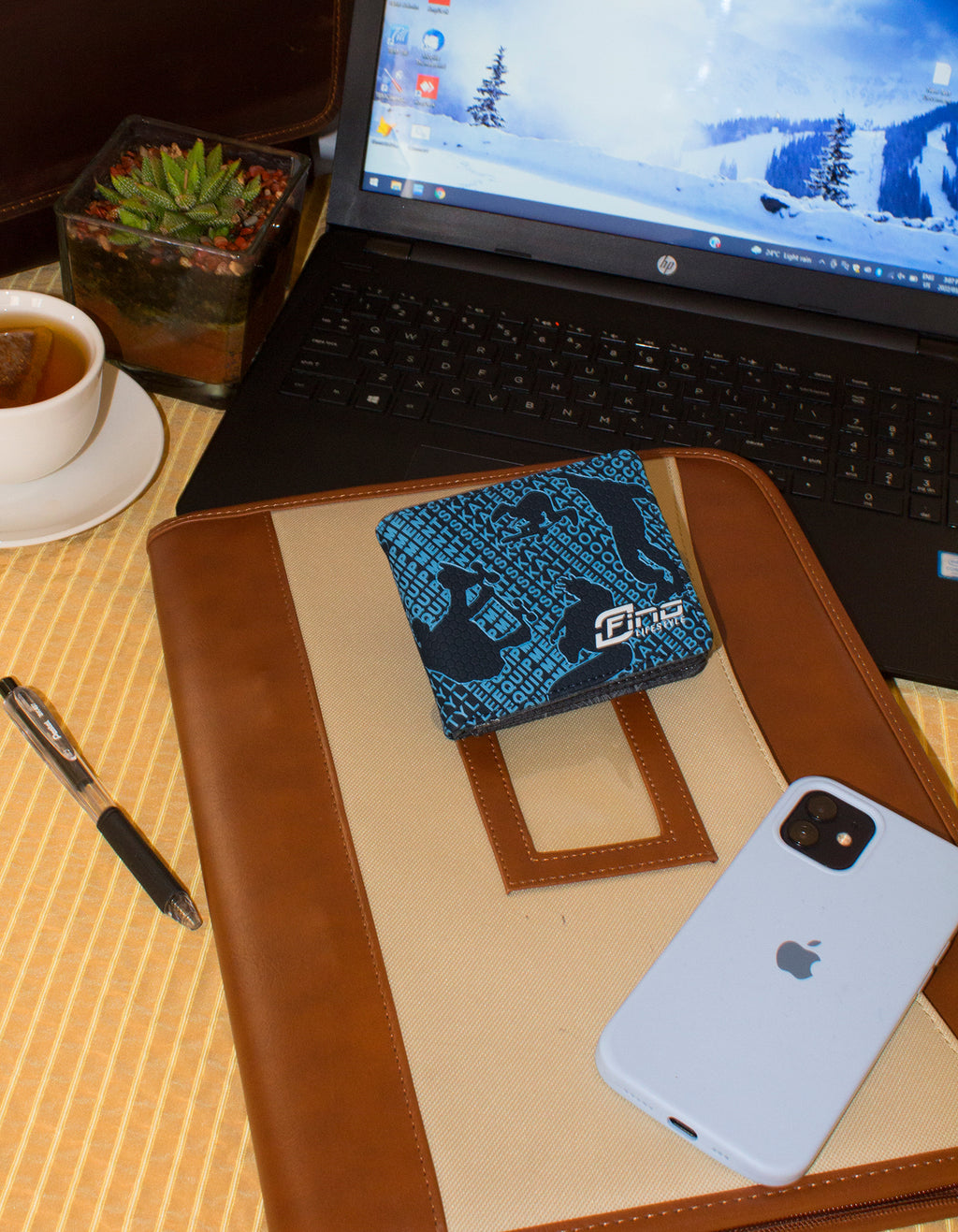 Fino SK-FZ19 Bifold Faux Leather Graffiti Wallet with SD Card Holder & Box