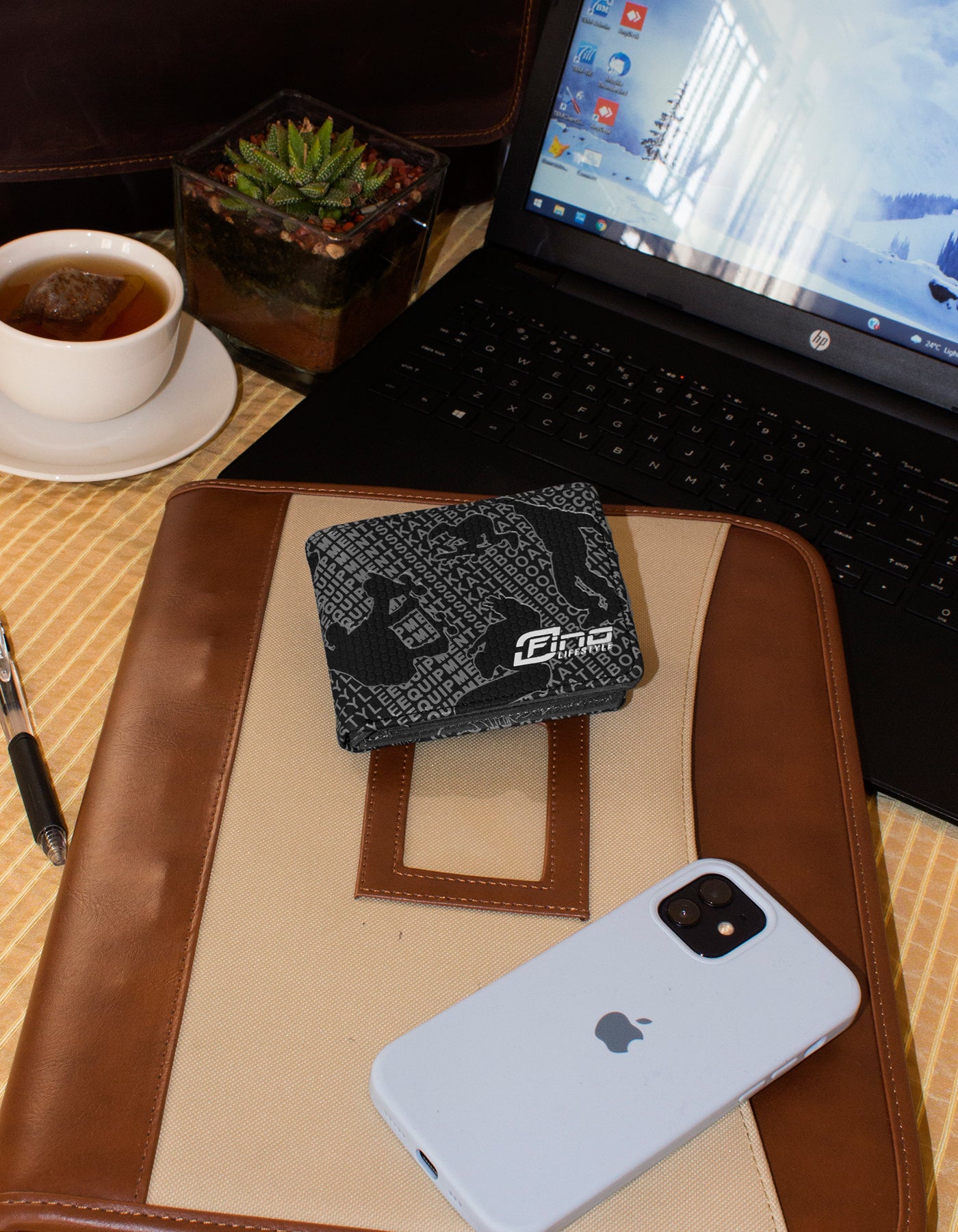 Fino SK-FZ19 Bifold Faux Leather Graffiti Wallet with SD Card Holder & Box