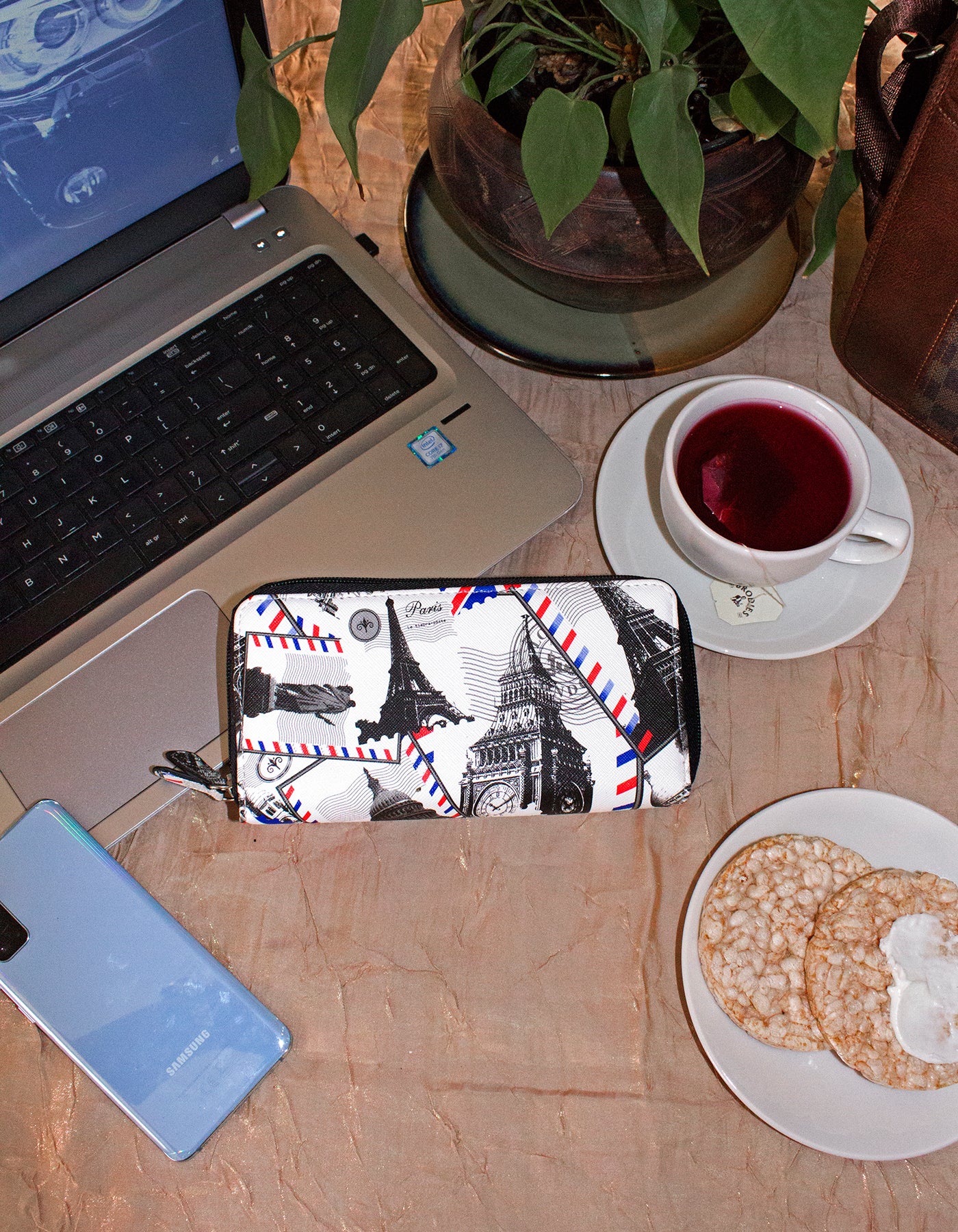 Fino 1655-798 Faux Leather Grab & Go All in 1 Purse with Cellphone Pouch