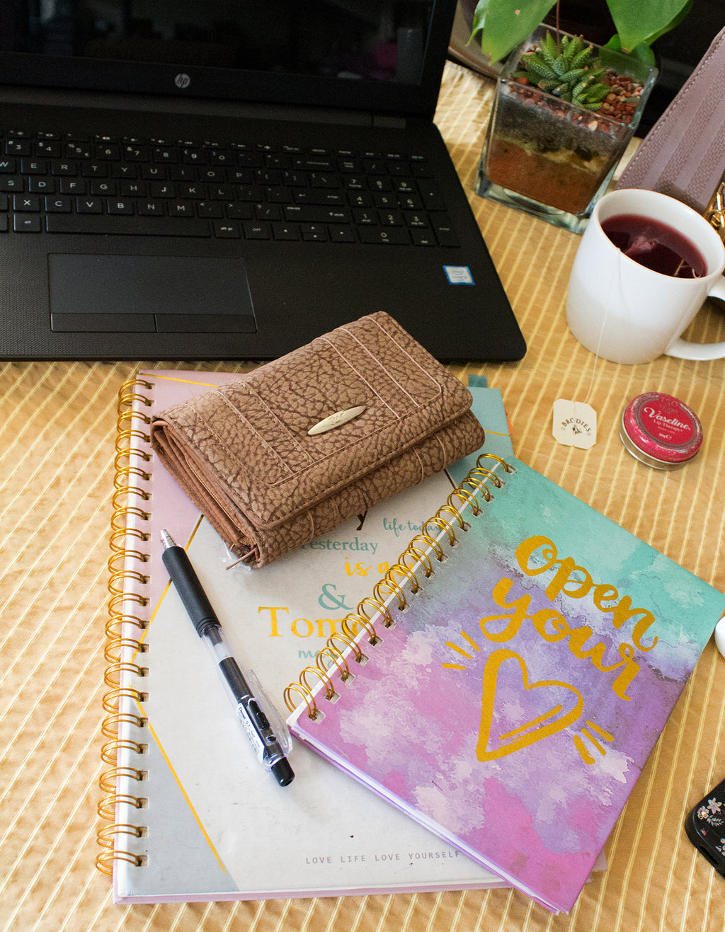 Fino 261-093 Suede Pebbled Embossed Card Holder Organiser Purse