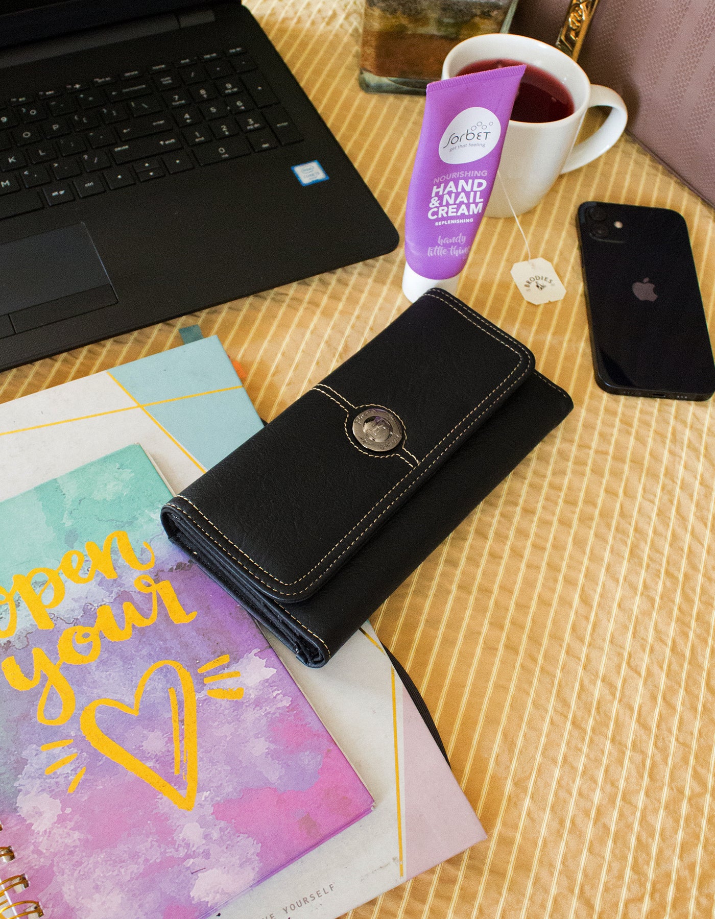 Fino 33-765 Faux Leather Elegant Long Card Holder Purse