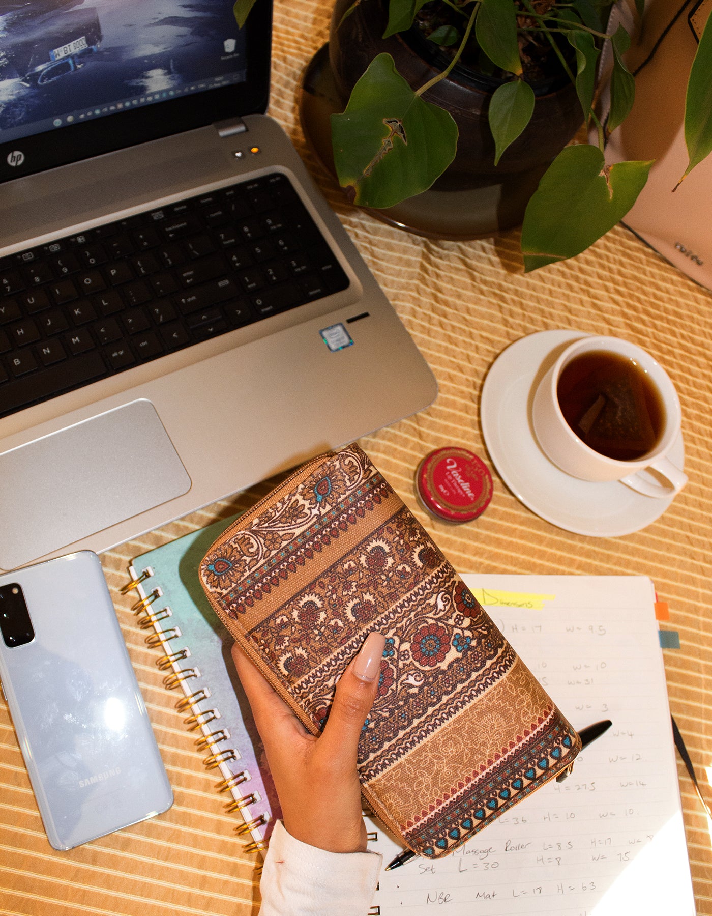 Fino 880-798 Faux Leather Grab & Go All in 1 Purse with Cellphone Pouch