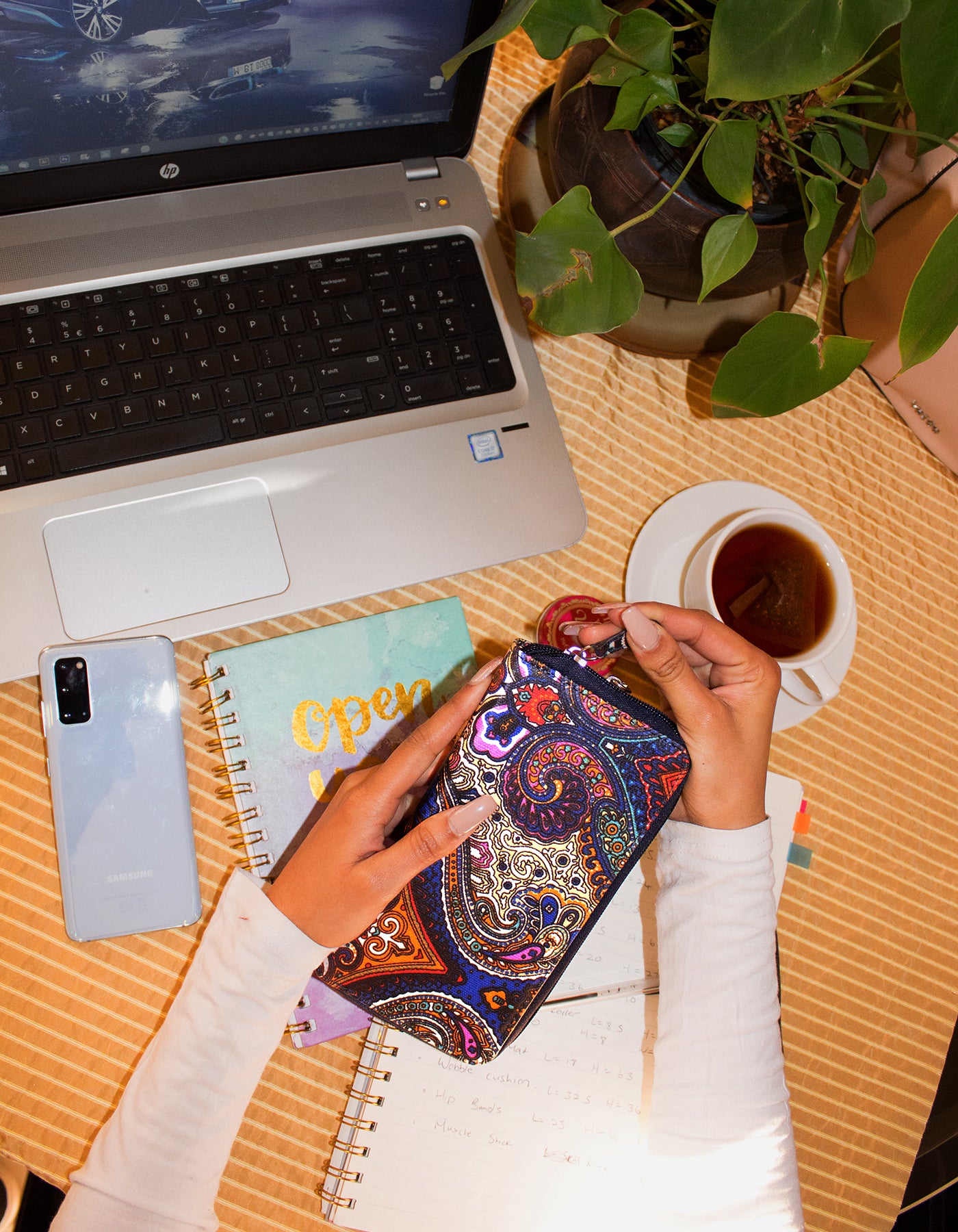 Fino A70-798 Faux Leather Grab & Go All in 1 Purse with Cellphone Pouch