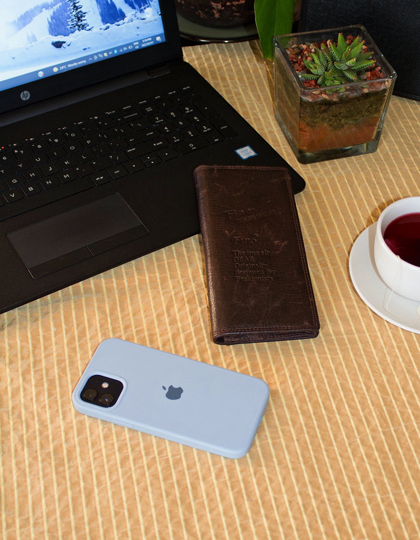 Fino HL-1404 Unisex Genuine Leather Bifold Wallet with SD Card Holder & Box