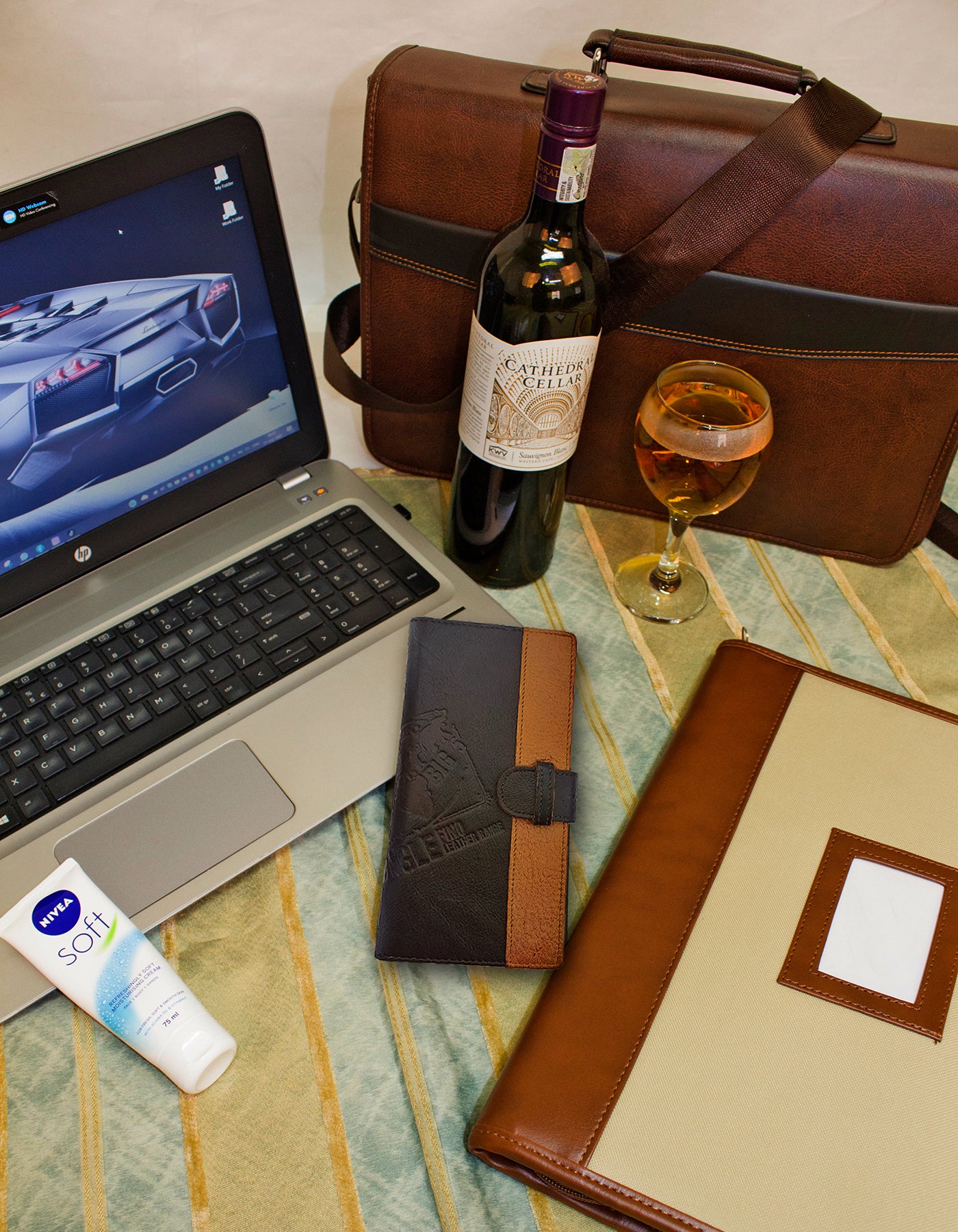 Fino HL-1406 Unisex Genuine Leather 2-Tone Wallet with SD Card Holder & Box