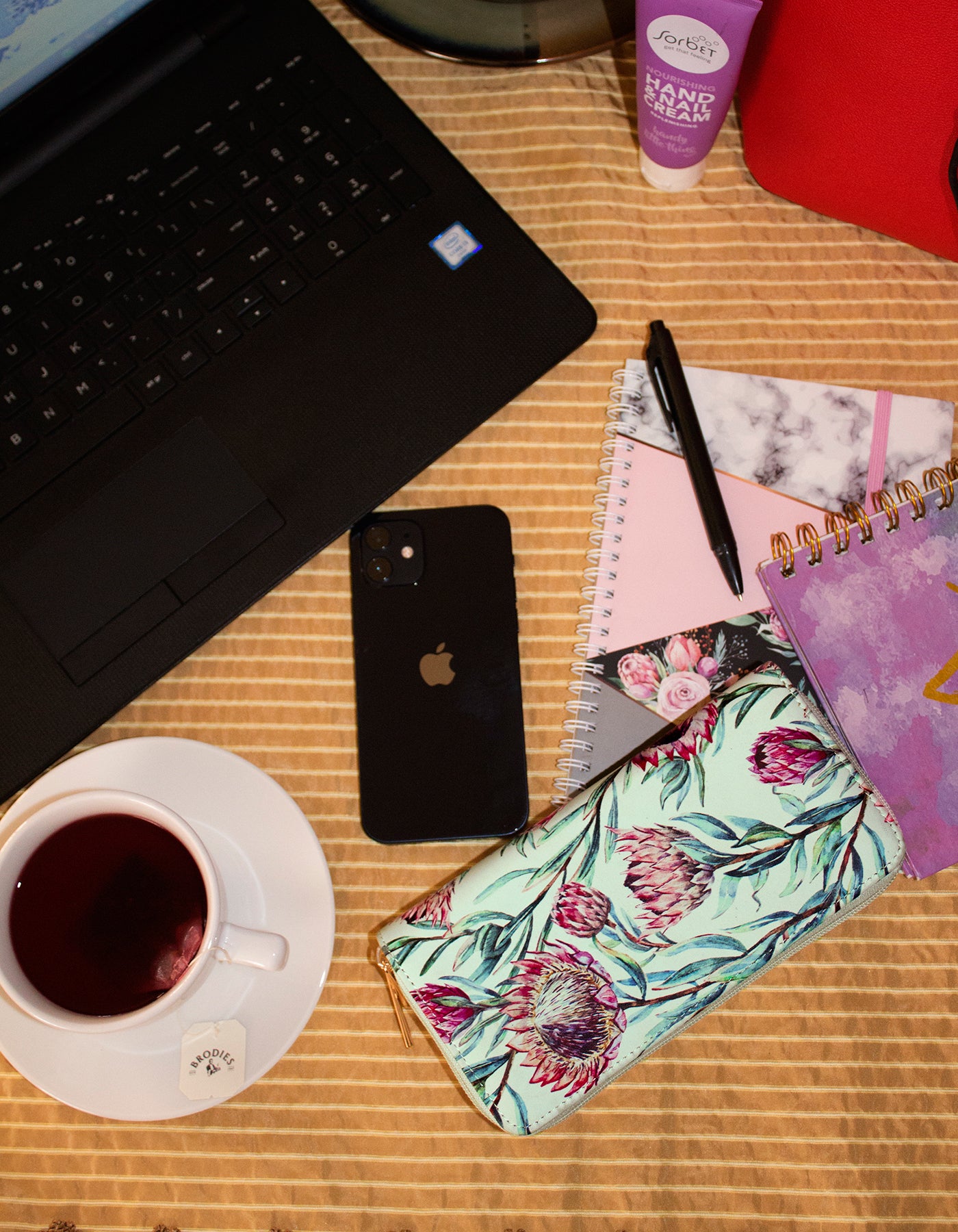 Fino JH798A Faux Leather Grab & Go All in 1 Purse with Cellphone Pouch