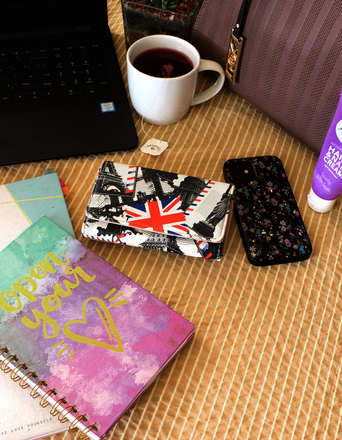 Fino 1655-093 Faux Leather Paris Designed Card Holder Organiser Purse